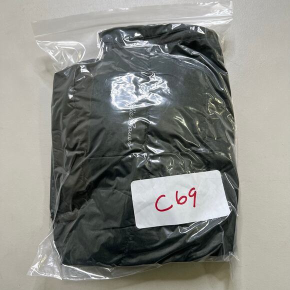 Eddie Bauer Women’s EB650 Down Puffer Vest Green Full Zip Size Medium outdoors - Picture 12 of 12